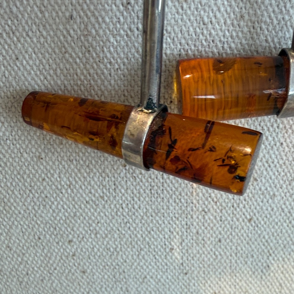 Elegant Amber and Silver Dangle Earrings - Picture 3 of 8